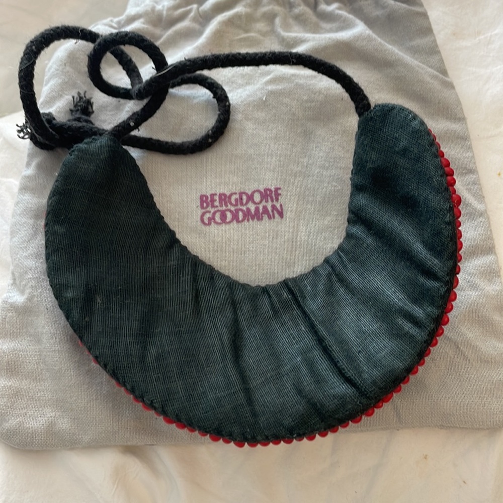 Beaded ASOS She’ll necklace - Picture 2 of 4
